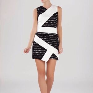 BCBG Max Azria Black & White Lace Sheath Cocktail Dress Size 4‎